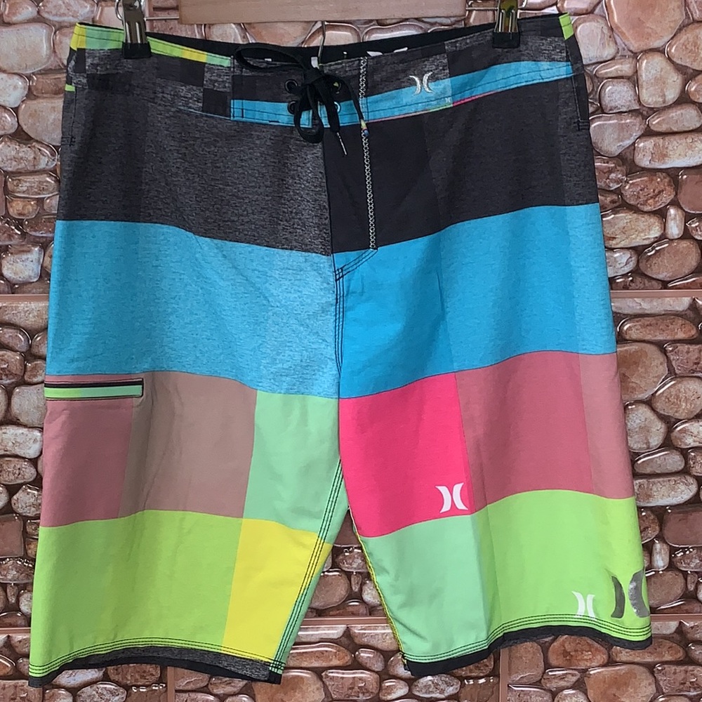 Hurley men’s swim shorts